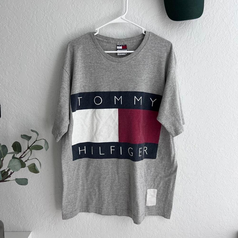 Tommy Hilfiger Gray T-Shirt